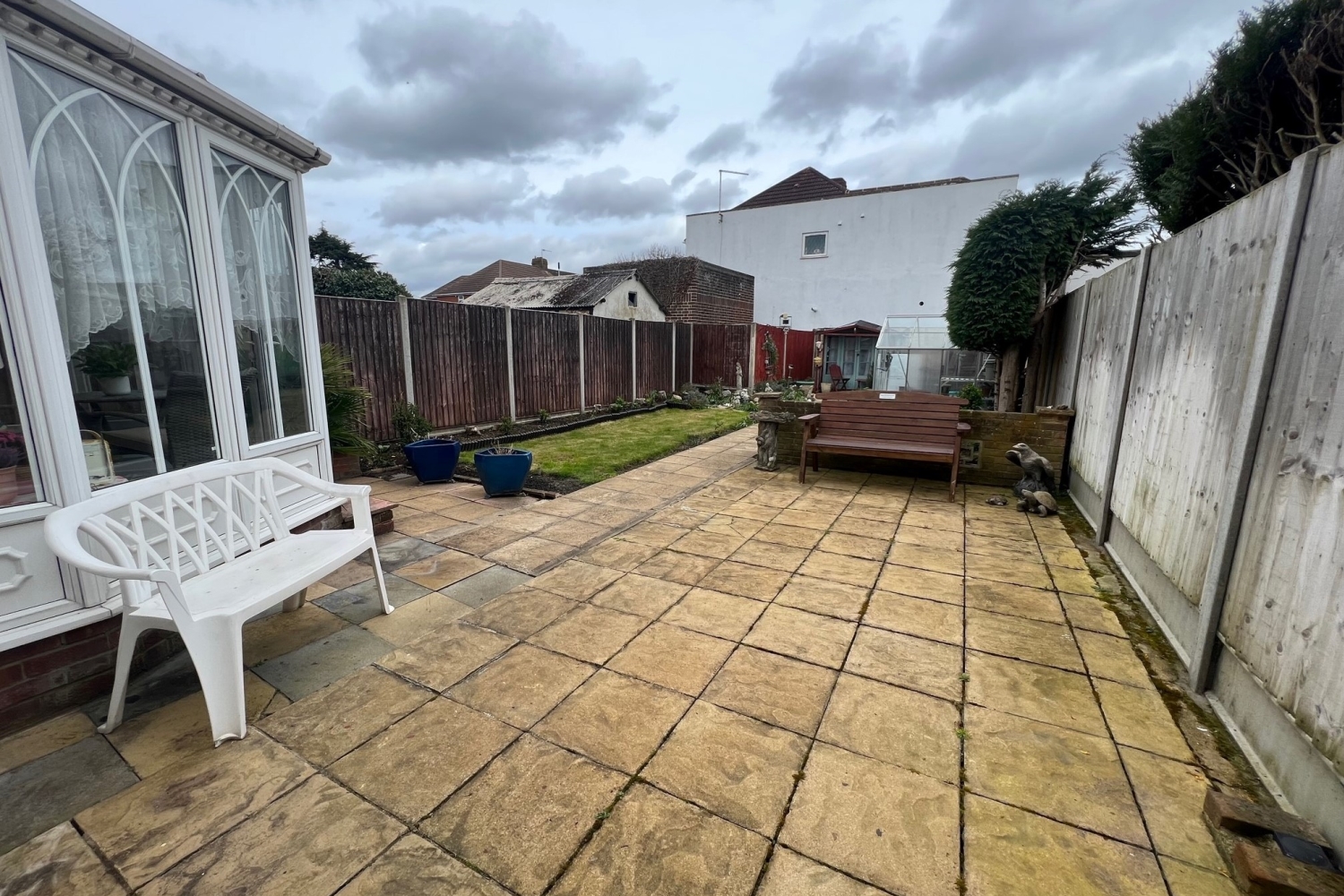 Warwick Villas Thorpe Lea Road, Egham, Surrey, TW20 Nevin And Wells